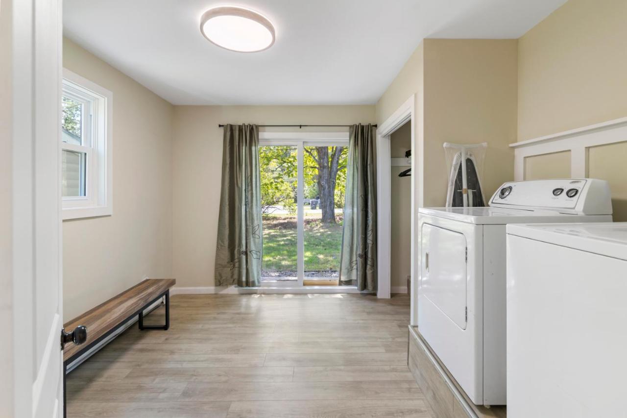 Fantastic Retreat 5Min From Village With Media Room, Ac And Sauna! Stowe Luaran gambar